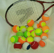 TENNIS BALLS IN MIXED COLOURS